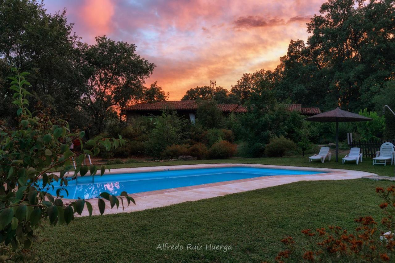 Apartamentos El Roble Valverde de la Vera Exterior photo