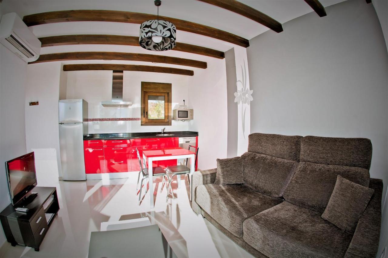 Apartamentos El Roble Valverde de la Vera Exterior photo