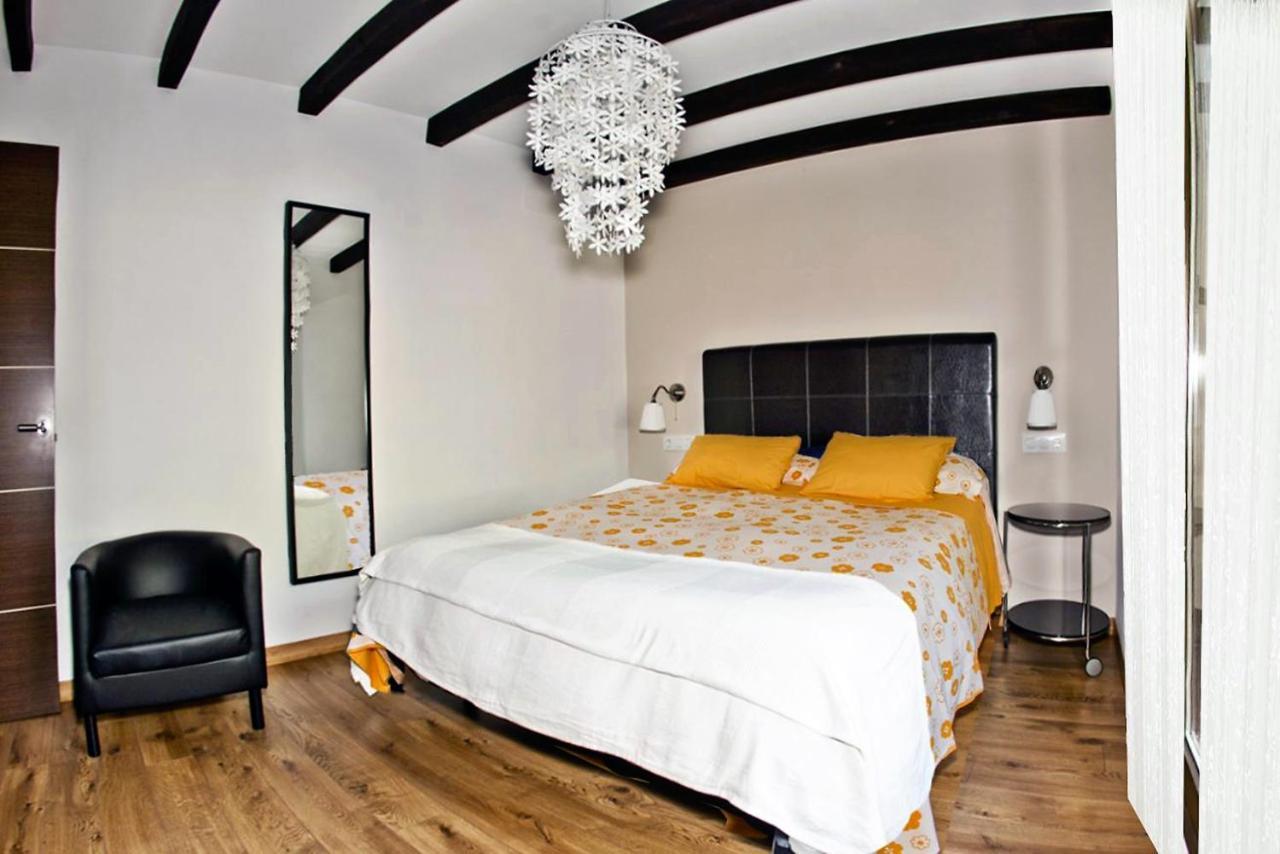 Apartamentos El Roble Valverde de la Vera Exterior photo